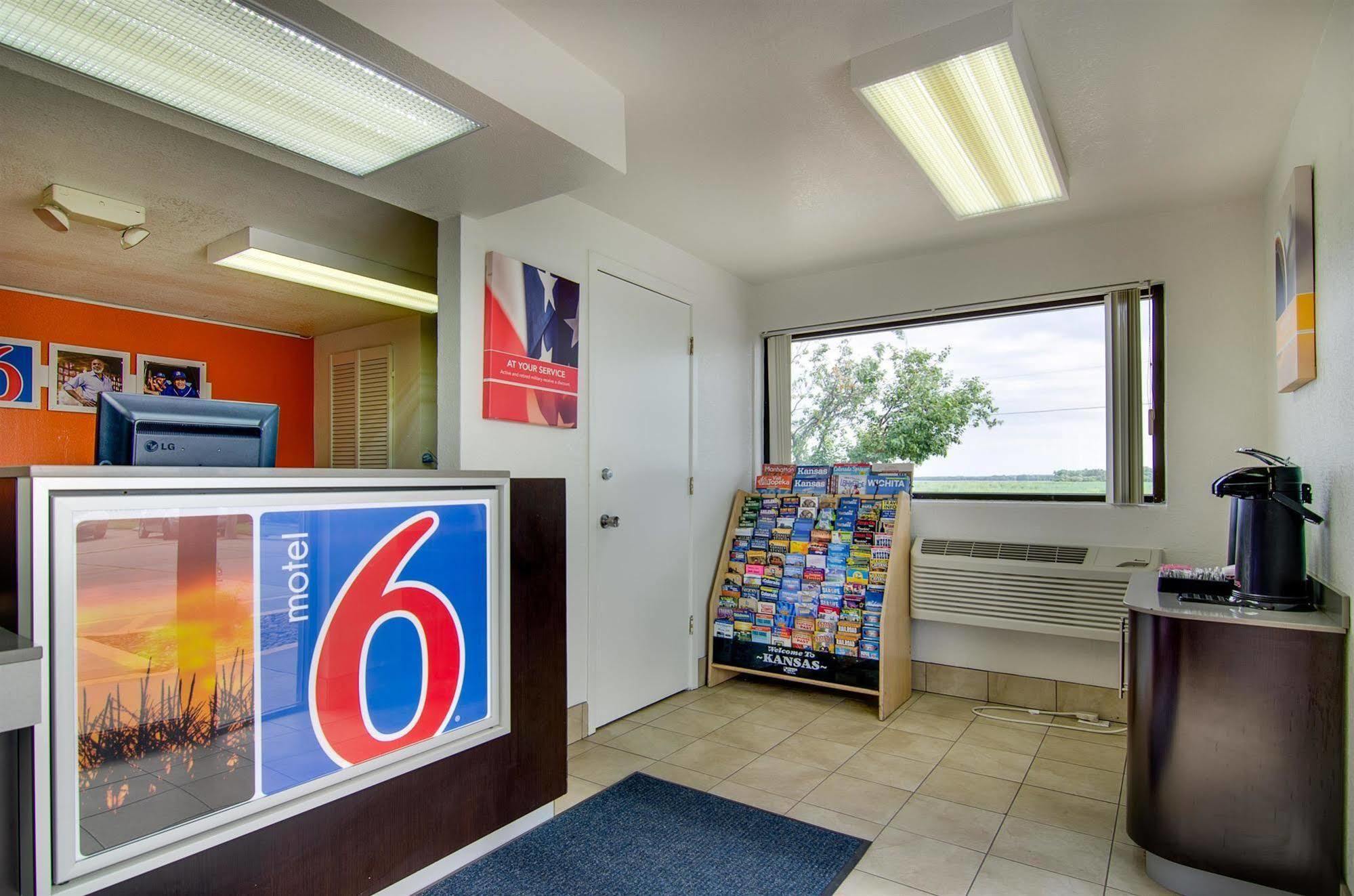 Motel 6-Salina, Ks Eksteriør bilde